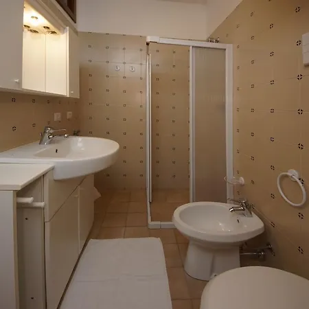 Casa Vacanze Sole Apartment *